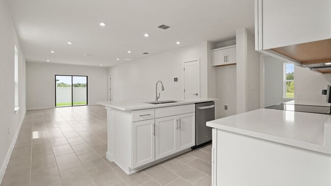 1925 Diamond Head Cir, Haines City, FL 33844 - photo 3