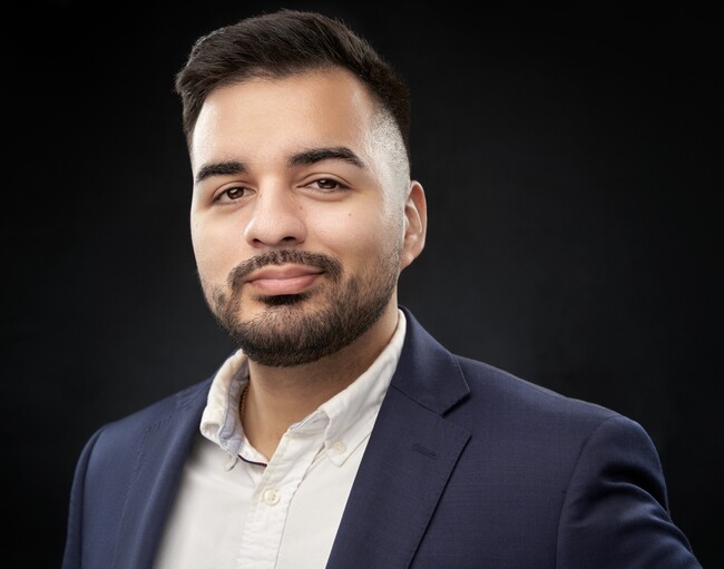 Agent Photo