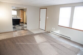 1024 W Trindle Rd Unit 1, Mechanicsburg, PA 17055