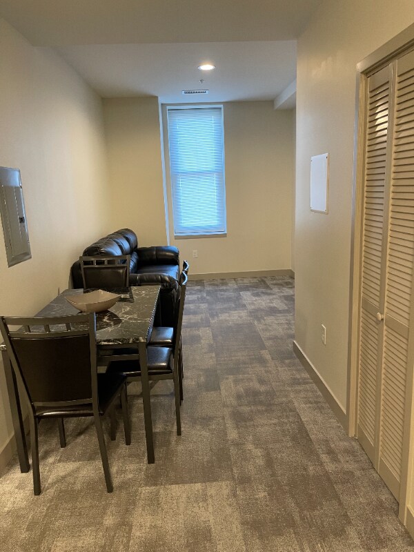 1417 W9th St Unit 203, Cleveland, OH 44113