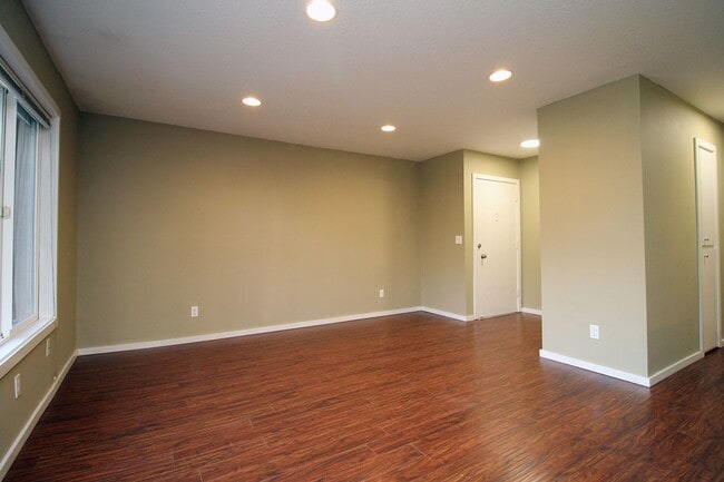 4232-4232 SE Cesar Estrada Chavez Blvd unit 4214, Portland, OR 97202 - photo 7