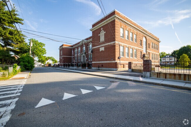 Washington Elementary School