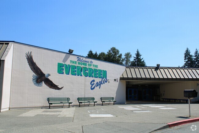 Students in Sahalee can start their education at Evergreen Junior High School.