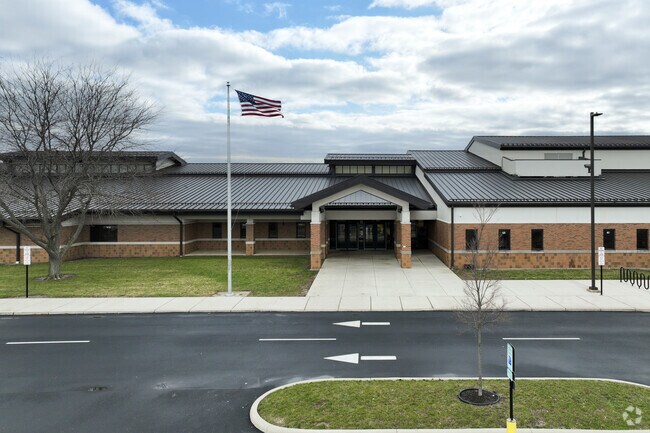 Fostoria Elementary Front