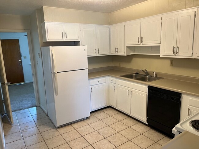 9 Eglin Pkwy NE unit Shalimar Rentals, Fort Walton Beach, FL 32548 - photo 7