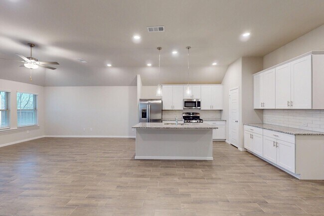 3129 Royal Throne Ct unit 36484859, Denton, TX 76208 - photo 7