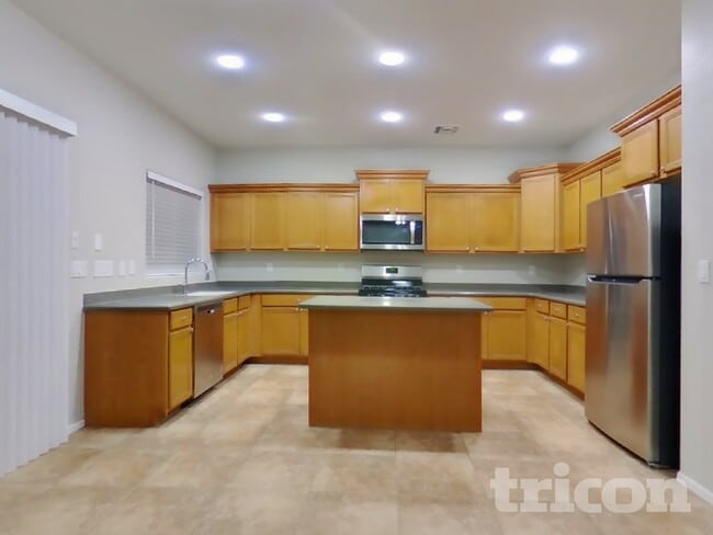 15034 N 146th Ln, Surprise, AZ 85379 - photo 5