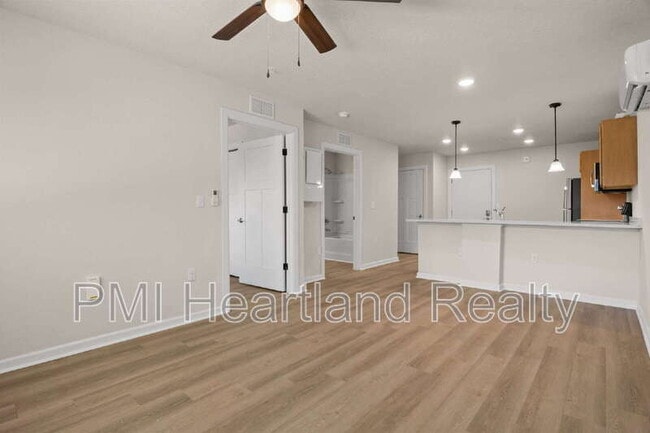 260 Spanish Moss Cir unit 107, Sebring, FL 33876 - photo 5