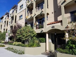 4824 Tujunga Ave, North Hollywood, CA 91601