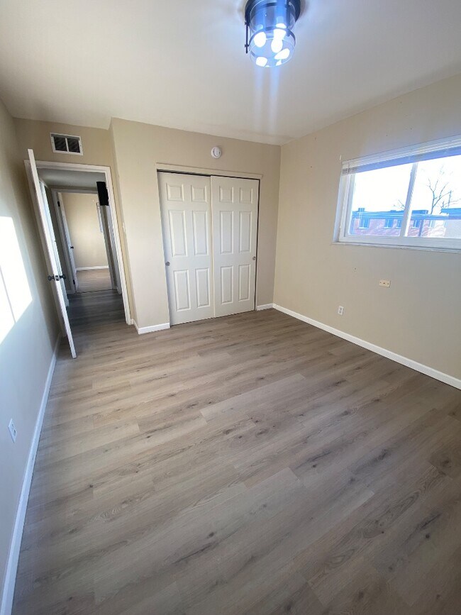 814 Schirmer St unit C, St. Louis, MO 63111 - photo 5