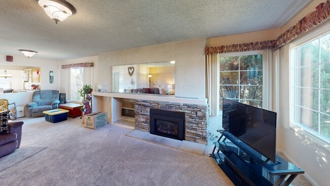 4904 N Stevens St, Spokane, WA 99205 - photo 3