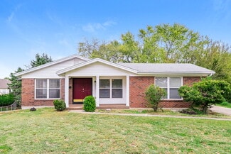 3319 Tom Sawyer Dr, Florissant, MO 63033