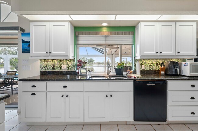 12879 SW Kings Row, Lake Suzy, FL 34269 - photo 7