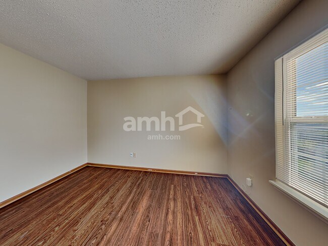 1475 Creekside Dr, Brownsburg, IN 46112 - photo 7