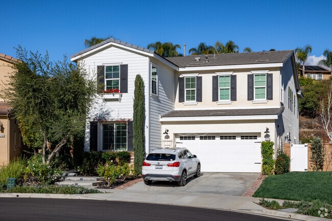 Many classic American-style homes can be found in Sycamore Creek.