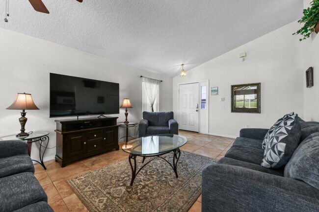 447 High Point Dr unit ID1285826P, Davenport, FL 33837 - photo 2