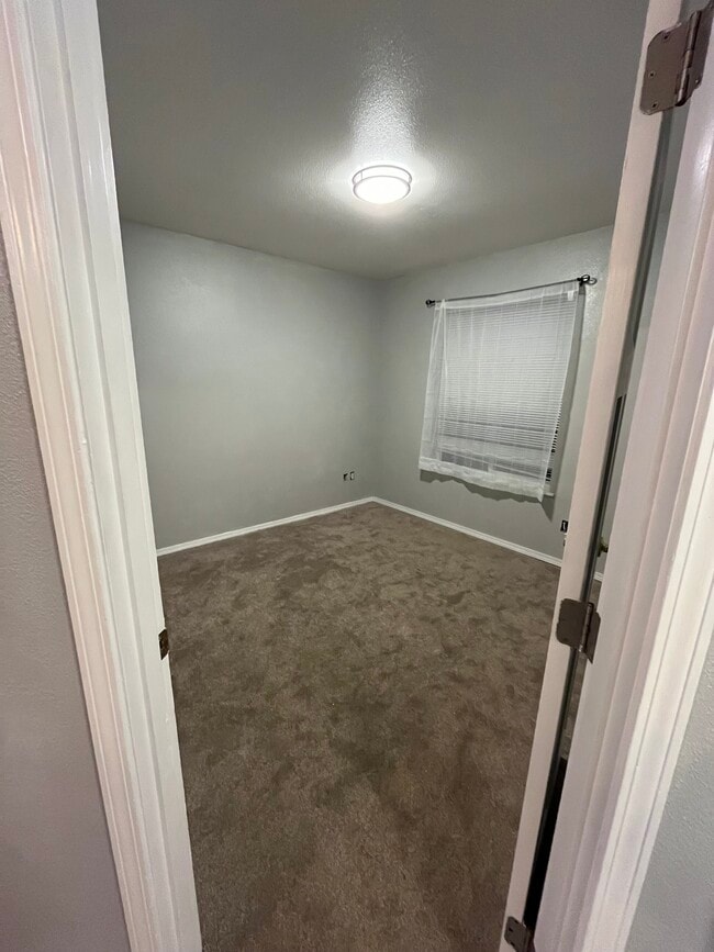 222 Chapman Ln, Springfield, OR 97478 - photo 6