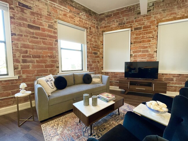 1211 W 27th St unit A, Kansas City, MO 64108 - photo 3