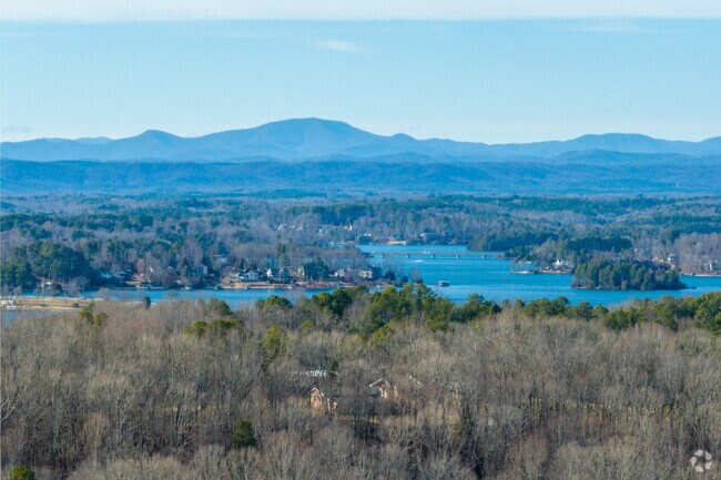 The Blue RIdge Mountains can be seen from most of the areas in Seneca.