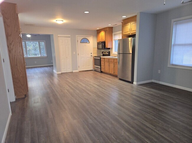 329 Mohegan Rd, Shelton, CT 06484 - photo 5