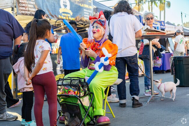 Enjoy the entertainment at the El Sereno Night Market.