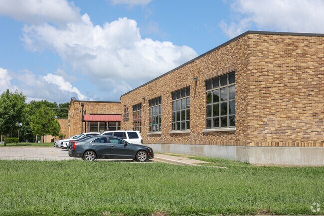 Tulsa MET Senior High School offers unique, highly supportive education to Tulsa Public students