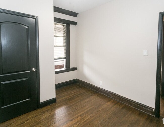 3825 N Drake Ave unit 3, Chicago, IL 60618 - photo 7