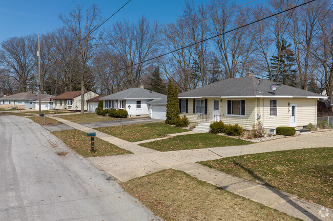 Sidewalks run along many Mapleview neighborhood homes.