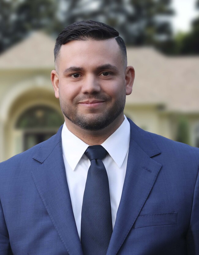 Agent Photo