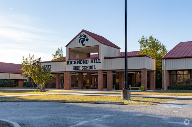 Entrance to Richmond Hill High School.