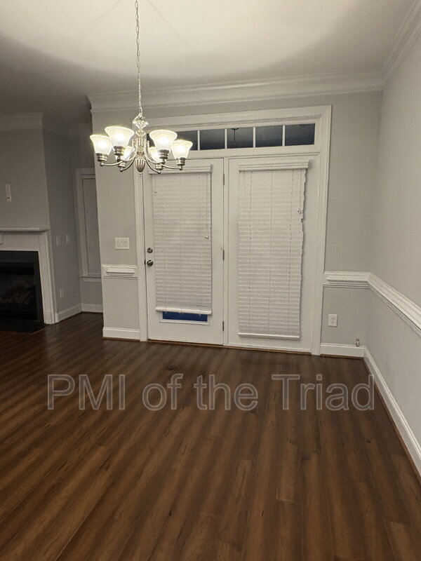 1146 Augustine Heights Dr, Winston Salem, NC 27103 - photo 5