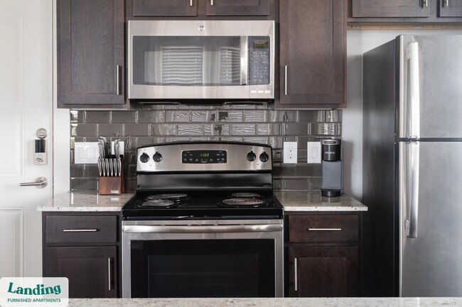 4300 Cromwell Dr unit 3301, Kyle, TX 78640 - photo 6