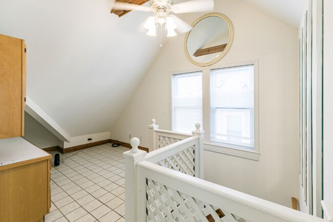 1108 Madison St unit 2L, Syracuse, NY 13210 - photo 7