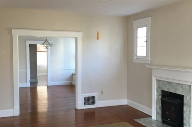 1179 Herschel Ave unit 1st floor, Cincinnati, OH 45208 - photo 6