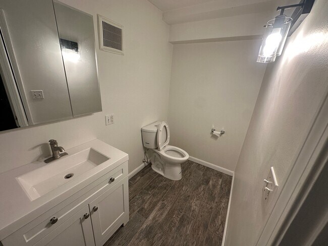 25 Fleet St unit B, Boston, MA 02113 - photo 3