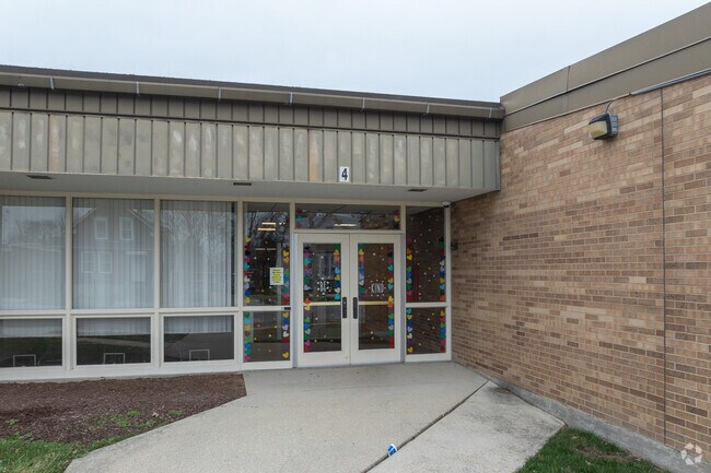 Lincoln Elementary School challenges and encourages children to learn.