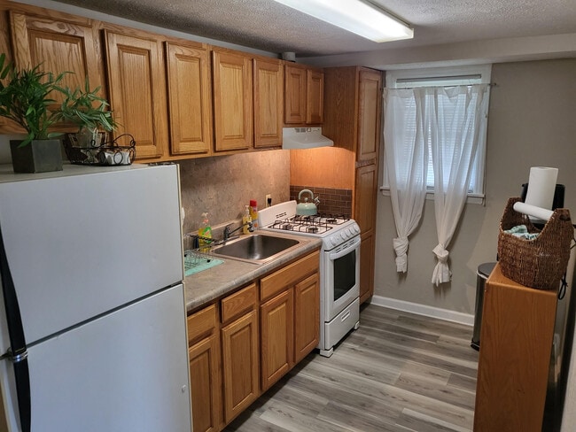 4622 Cass St unit 22, Omaha, NE 68132 - photo 6