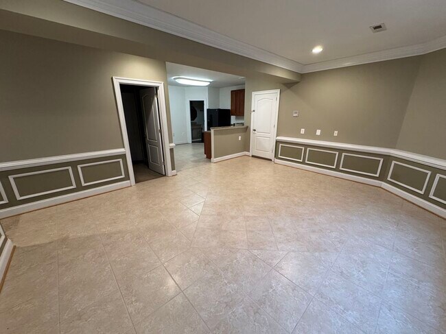 6608 Edsall Rd unit 1, Springfield, VA 22151 - photo 2