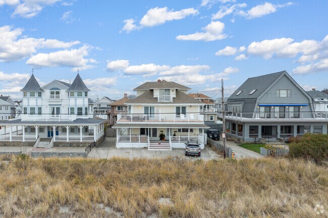 Waterfront homes line Beach Ave in Waveland.