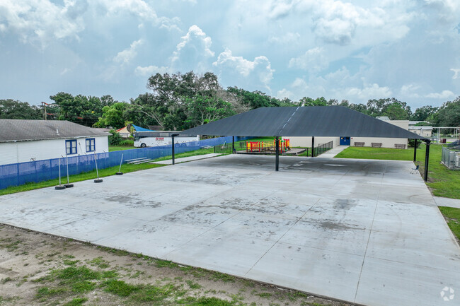 Kenly Elementary School has shaded basketball courts