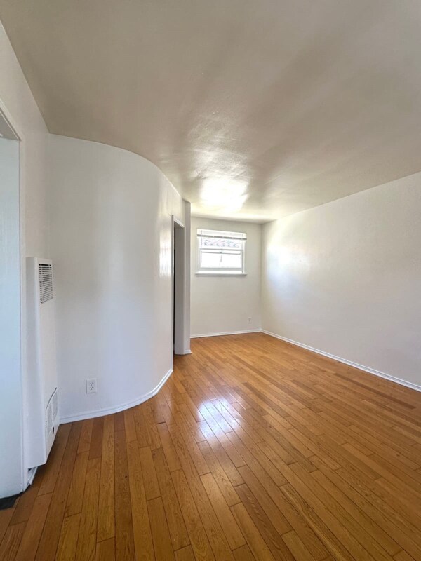 1737 N Sycamore Ave Unit 216, Los Angeles, CA 90028