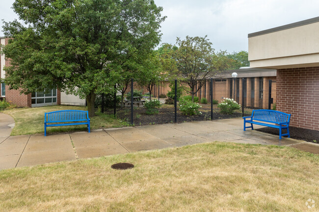 Thomas Miller Public Elementary School of Lafayette has outdoor sitting areas for kids to read.