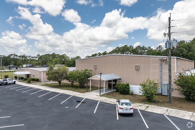 Temple Christian Academy has a 10:1 student to teacher ratio.