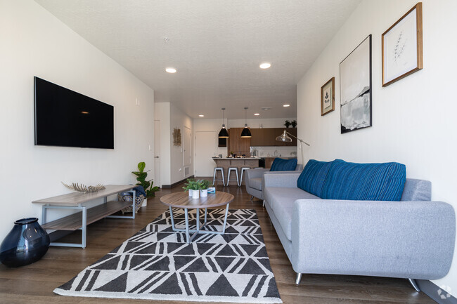 4BR, 4BA - 1,267SF - Living Room/Dining Room