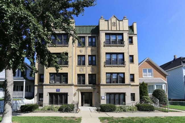 4738 N Hermitage Ave unit J03P, Chicago, IL 60640 - photo 2