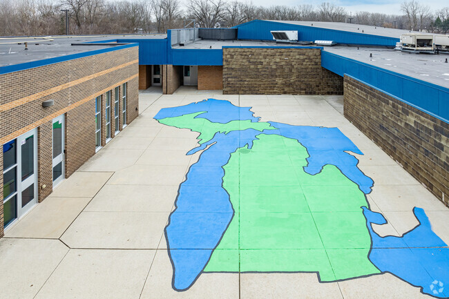 Map of Michigan mural at Gudith Elementary School.