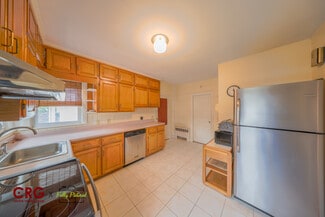 25 Harris Ave Unit 1, Wellesley, MA 02481
