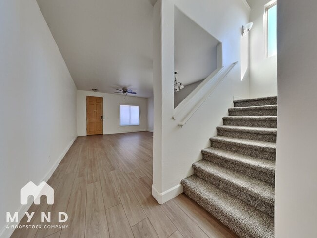 1237 E Blackfoot Daisy Dr, San Tan Valley, AZ 85143 - photo 3