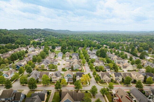 East Brainerd is a residential haven with a great landscape and endless amenities.