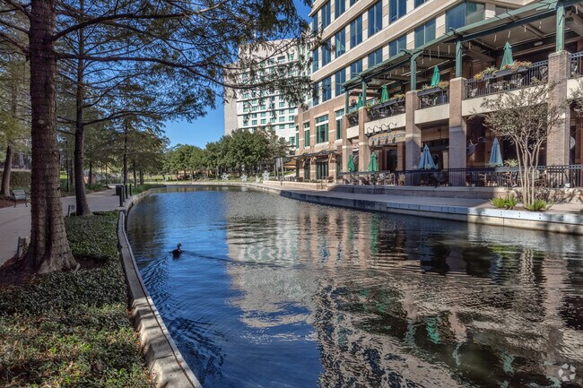 The Woodlands Waterway is a haven of luxurious dining and high end retail near Conroe.
